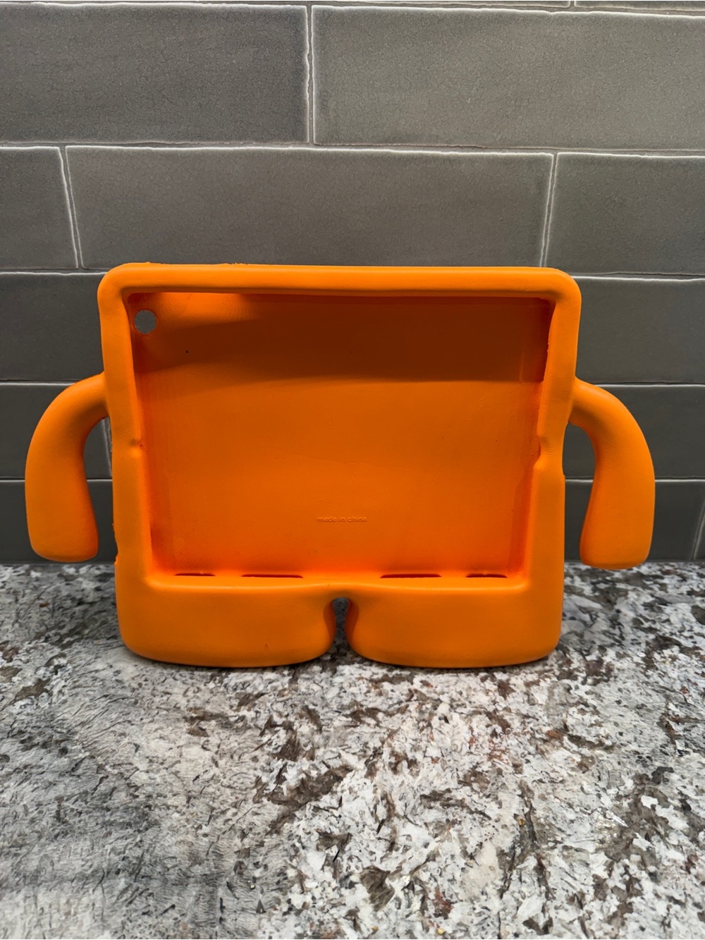Speck iGuy Kids EVA Foam Standing Case full size iPad 2/3/4